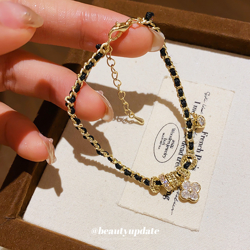 【Ready Stock】 Women's Artificial Leather Chain Zircon Flower Bracelet Fashion Special-Interest All-M