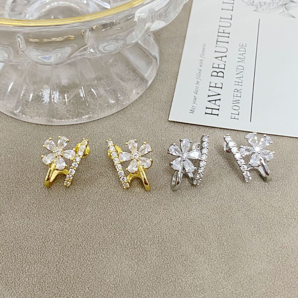 New Fashion Zircon Flower Earrings for Women, Exquisite Design, Elegant Stud Earrings for Women