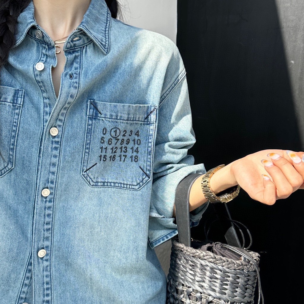 Clotty Team Vintage blue denim shirt for women24Spring and Summer New mm6Embroidered letters, versat