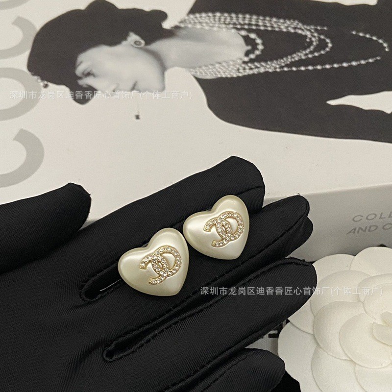 Z2HT Enamel heart-shaped earrings for women, fashionable double heart design C Earrings with silver 