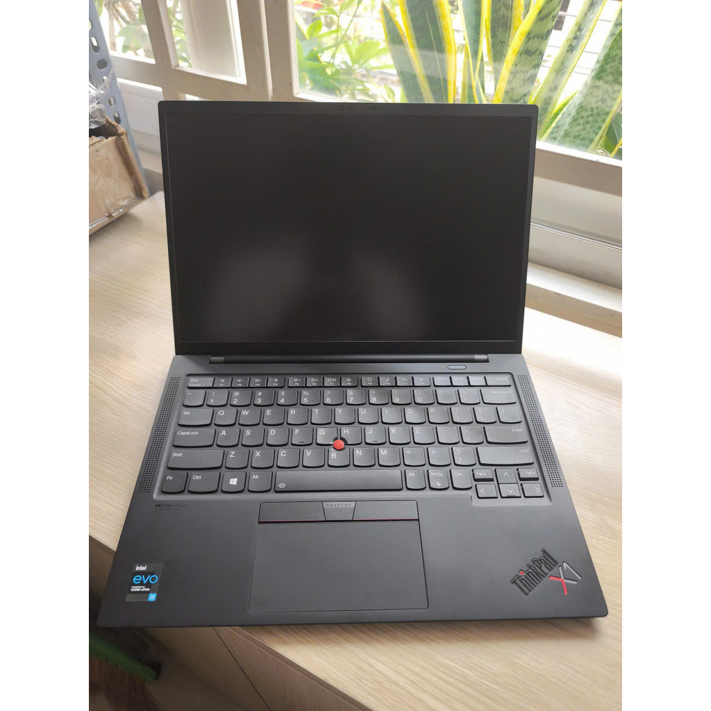 Laptop Cũ LENOVO THINKPAD X1 CARBON GEN 9 I7-1185G7 | RAM 16GB | SSD 256GB | 14" FHD+ TOUCH