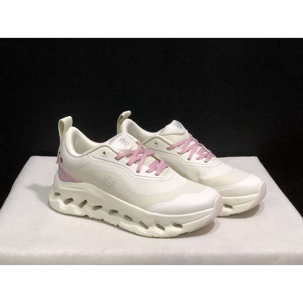 5UIY On Running Cloudtilt