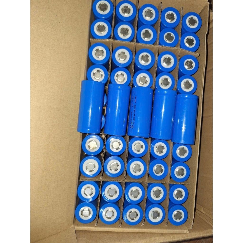 pin 32700 hàng đẹp mới 100%( 3,2V)