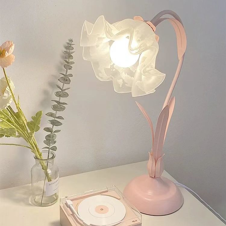 Popular~Atmosphere Girl Internet Celebrity ins Wind-protective eye protection table lamp, pastoral b