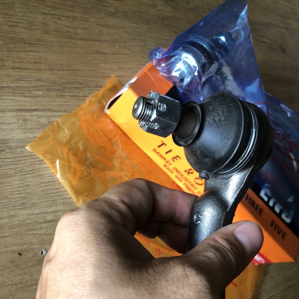 ROTUYN LÁI NGOÀI MITSUBISHI JOLIE 555 JAPAN