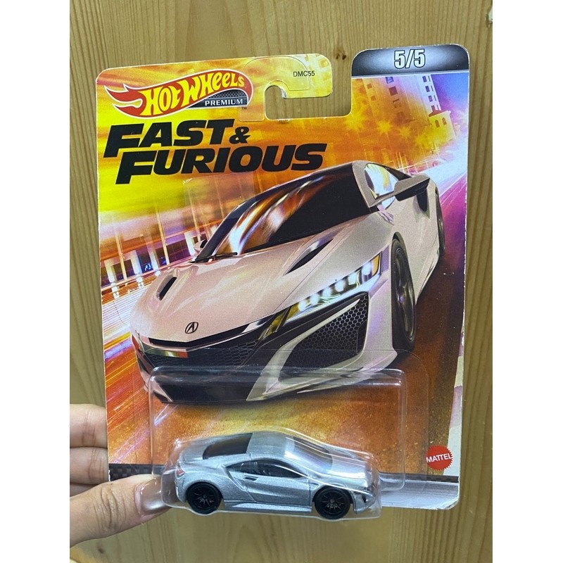 Mô hình xe HCP30 Hot Wheels Retro Entertainment Fast and Furious '17 Acura NSX