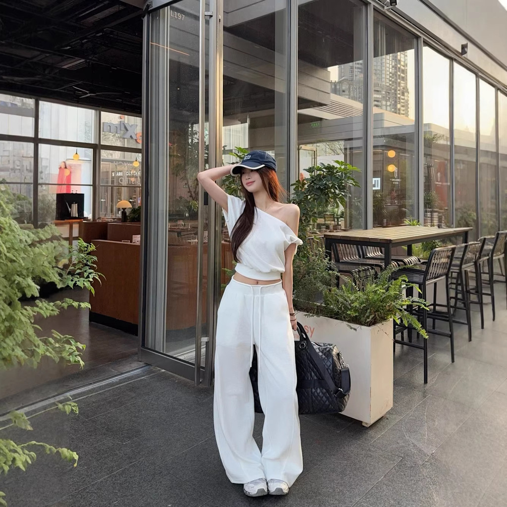 Set đồ nữ trễ vai, Váy nữ sang chảnh,Set đồ nữ trễ vai, Váy nữ sang chảnh,Set đồ nữ trễ vai, Váy nữ 