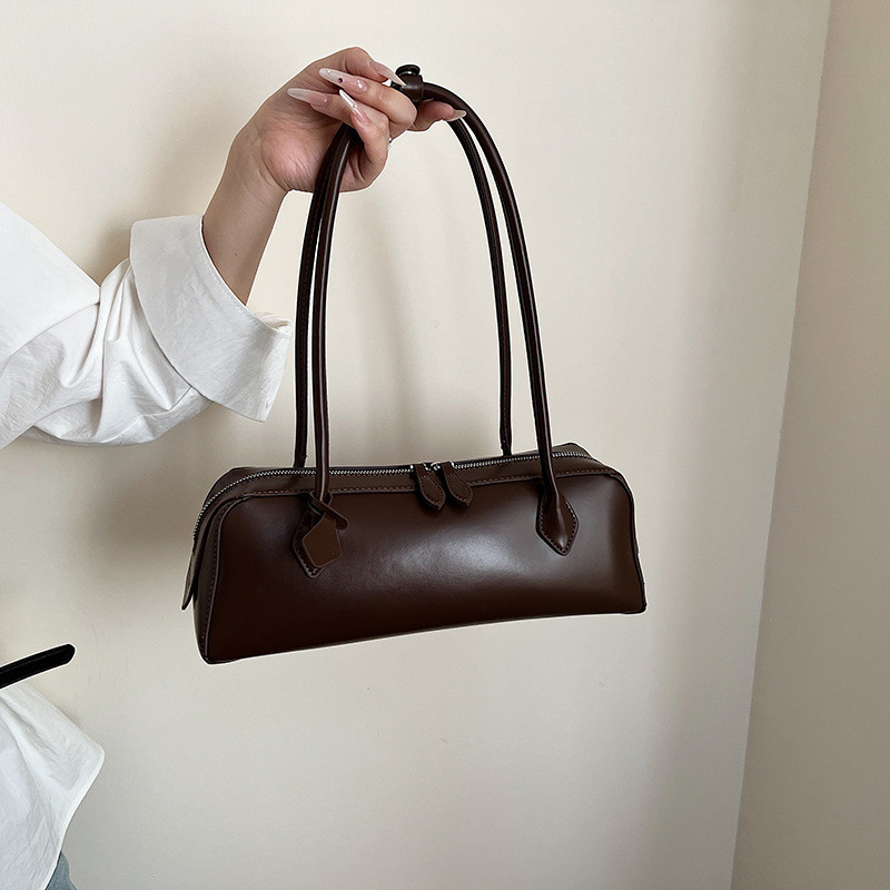 2026 Phong Cách Mới Pháp Niche Túi Nách Dải Dài Sang Trọng Baguette Túi Màu Trơn Phù Hợp Với Túi Đeo Vai Phổ Biến Túi Nữ20260310