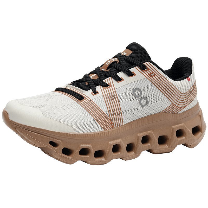 Giày chạy bộ Regal với đệm thời trang và phong cách mới