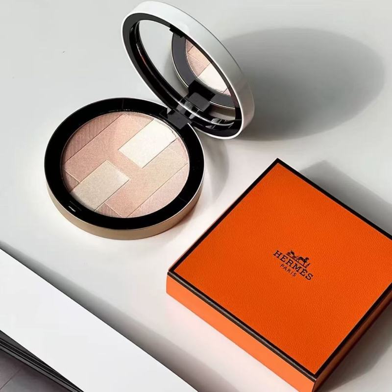 Bảng trang điểm vòng bạch kim H Label 18g Bảng vẽ đường viền bằng đồng Sunshine Highlight All-in-One