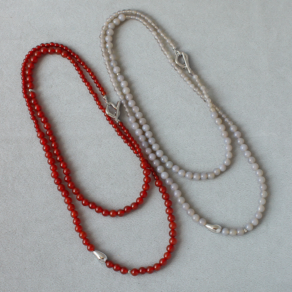 New agate necklace in new Chinese style, with translucent gradient beads, long sweater chain agate