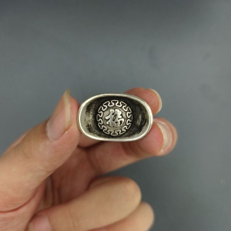 Ok Fu Nhân Vật Thỏi Nhỏ Bạc Xả Hàng Bạc Đồ Trang Trí Nhỏ Bộ Sưu Tập Đồng Xu Bạc Cổ (Thủ Công) 3.5AVB