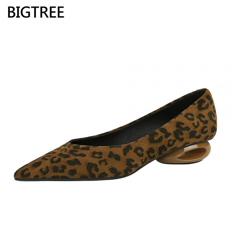 Bigtree.Chucky Giày Cao Gót 0 Mũi Nhọn Da Báo In Da Lộn Thấp Gót Bơm Giày Cao Gót Giày Nữ