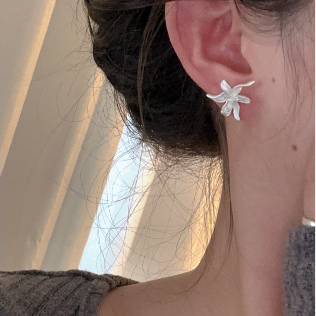 Bông tai bạc nữ kim loại mờ, design retro độc đáo phù hợp với phụ kiện sang trọng - 91DB