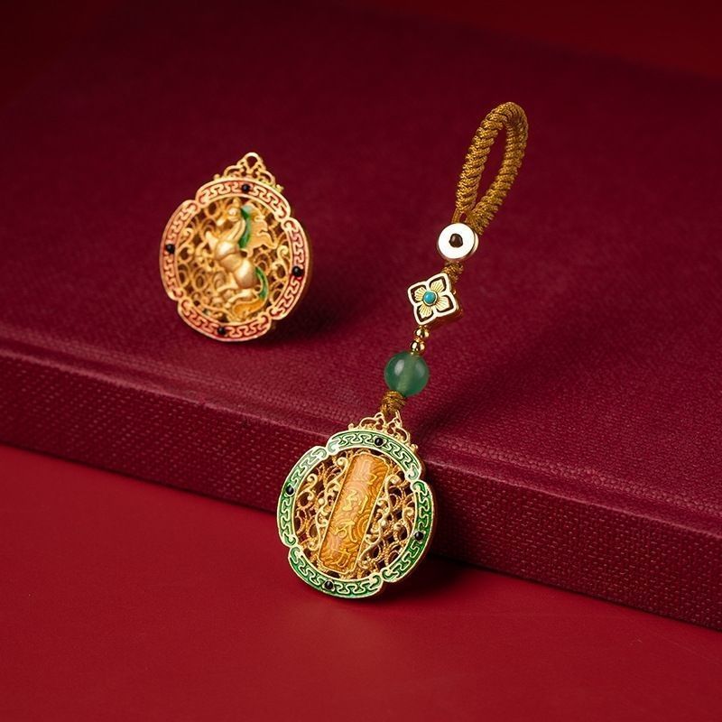 Zodiac Signs hanging jewelry pendant Horse keychain Hollowed-out