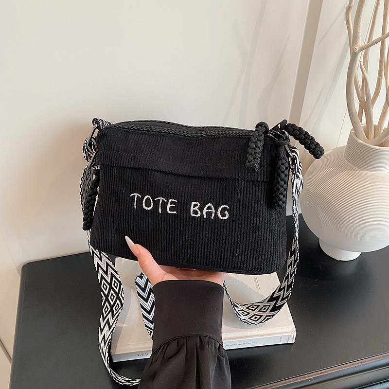 2026 Phong Cách Mới Túi Nữ Thời Trang Kết Cấu Cao Cấp Màu Trơn Thêu Chữ Một Vai Túi Đi Lại Túi Dung Tích Lớn Hợp Thời Trang