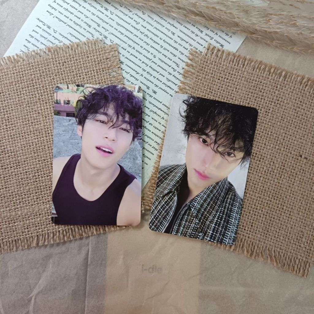 Seventeen Kim Min Kyu dạy Bao Văn Thư Đặc Điển Thẻ xoăn Kyu kẻ sọc đen trắng Kyu áo ba lỗ đen Kyu