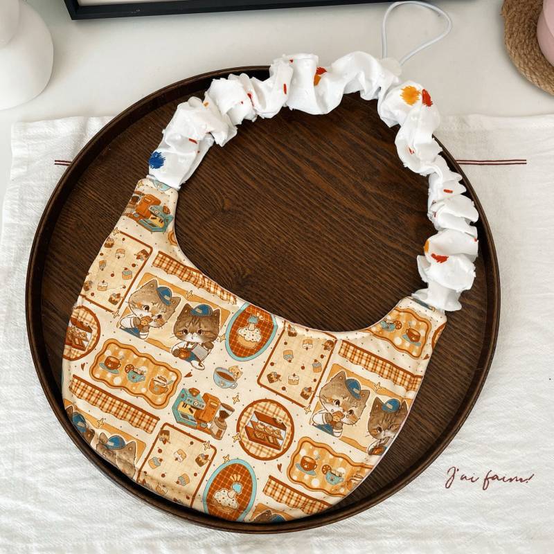 【Ready Stock】 Pet Medium Large Dog Extra Large Thickened Saliva Towel Dog Waterproof Fabric Good-loo