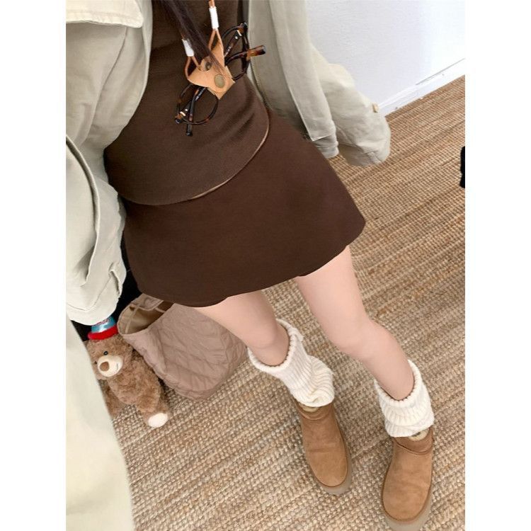 1FDP New spring, autumn, and winter short skirt with side zipper, versatile slimming woolen half-ski