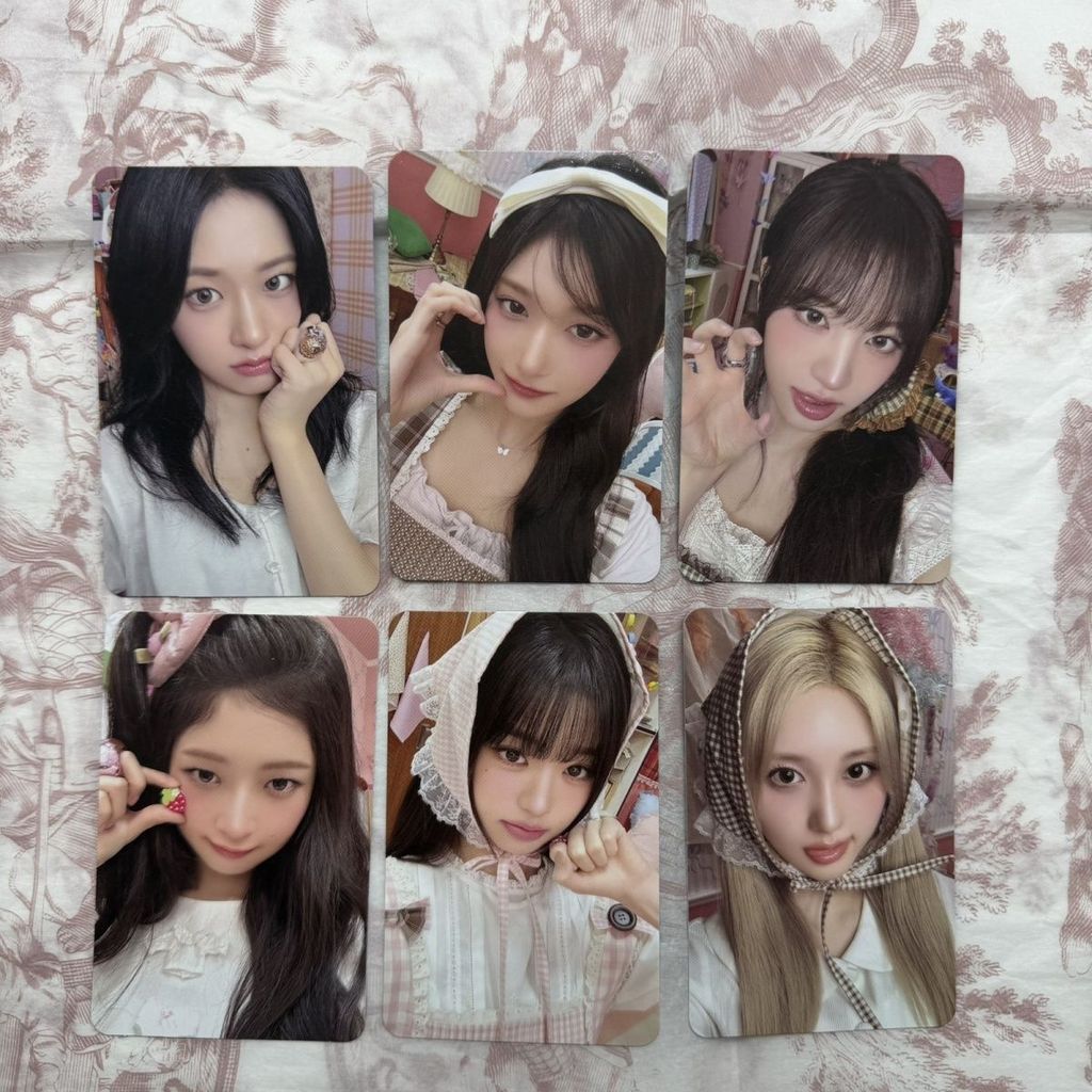 IVE 2026 Lịch Để Bàn Photocard Wonyoung Gaeul Photocard