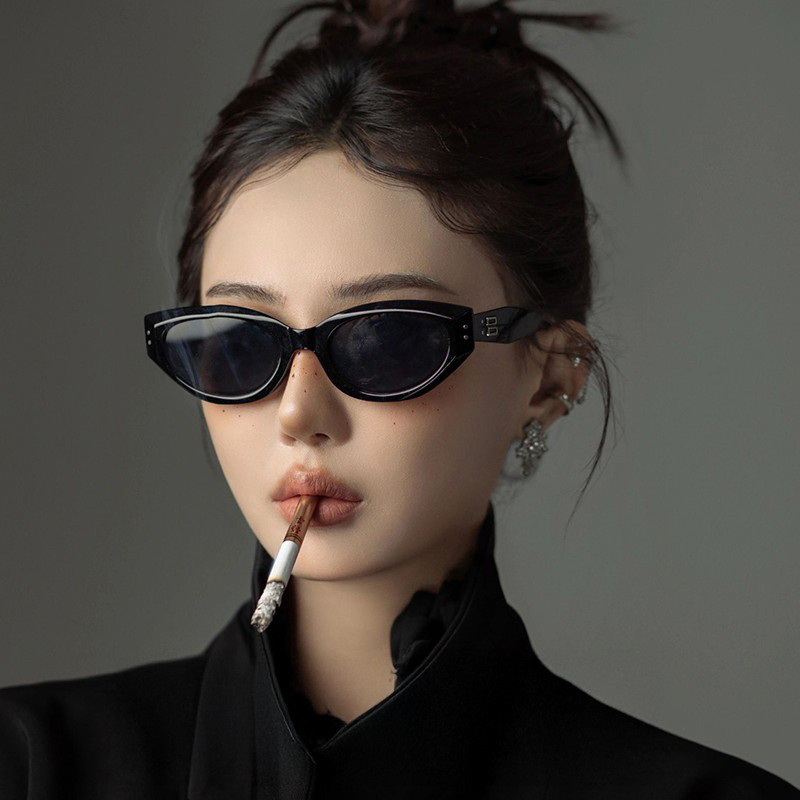 Mắt kính mát Xiaohongshu Retro gm2025, phong cách mới với thiết kế mỏng nhẹ và chống tia cực tím cao