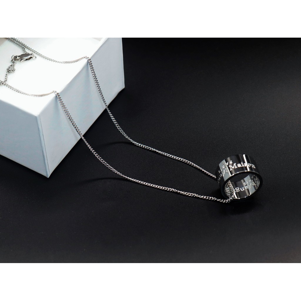 MM6 Letters are reversed logo Ring ins Titanium steel necklace for men and women, hip-hop style