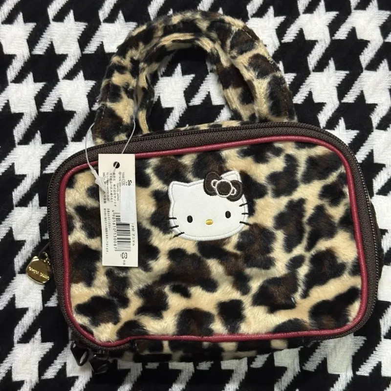 Hello Kitty Plush Cosmetic pouch Women's Cosmetic bag Travel Makeup bag Cartoon Makeup organizer pou