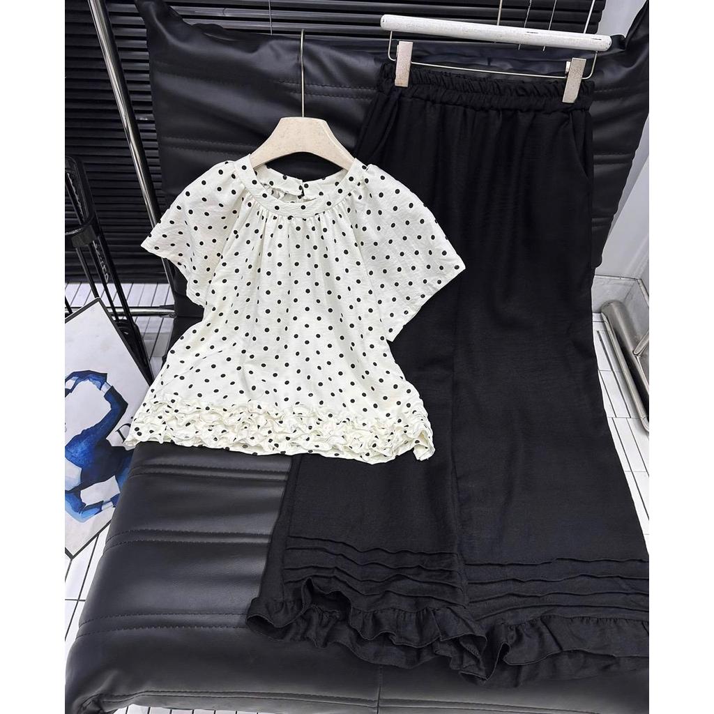 Áo Kiểu Nữ Chấm Bi Phối Bèo 3 Tầng Xinh Xắn Chất Liệu Đũi Thô Mềm Mát PhulinhFashion MS226 | BigBuy360 - bigbuy360.vn