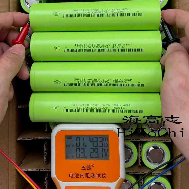 Pin Lithium Iron Phosphate IFR32140 15ah 3.2V Kết Hợp Sạc Tùy Chỉnh 15a Punch