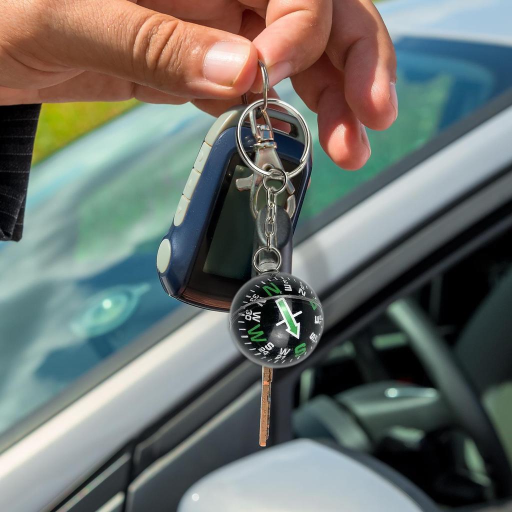 Keychain Compass Portable Pocket Compass Mini Useful Gadgets for Safety Navigation Vehicle Motorcycl