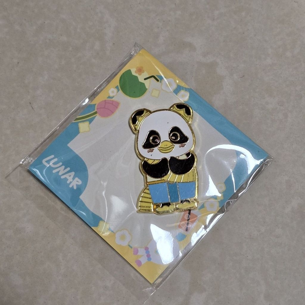 namtanfilm kẹo bóng lunar huy hiệu pin