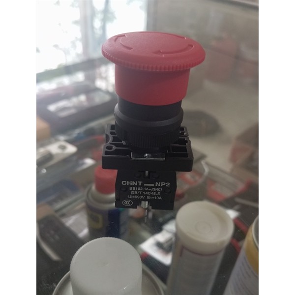 Nút Dừng Khẩn CHINT NP2-BS542 – Phi 22mm (NC)
