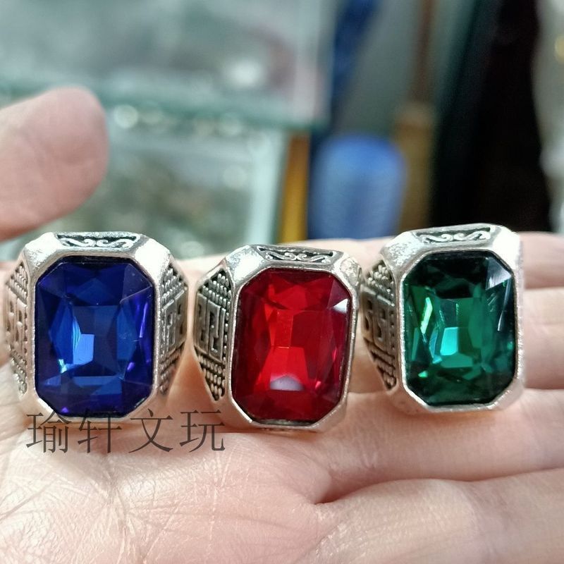 Nhẫn vàng sapphire cổ thời Thanh Càn Long, đồ antique quý giá
