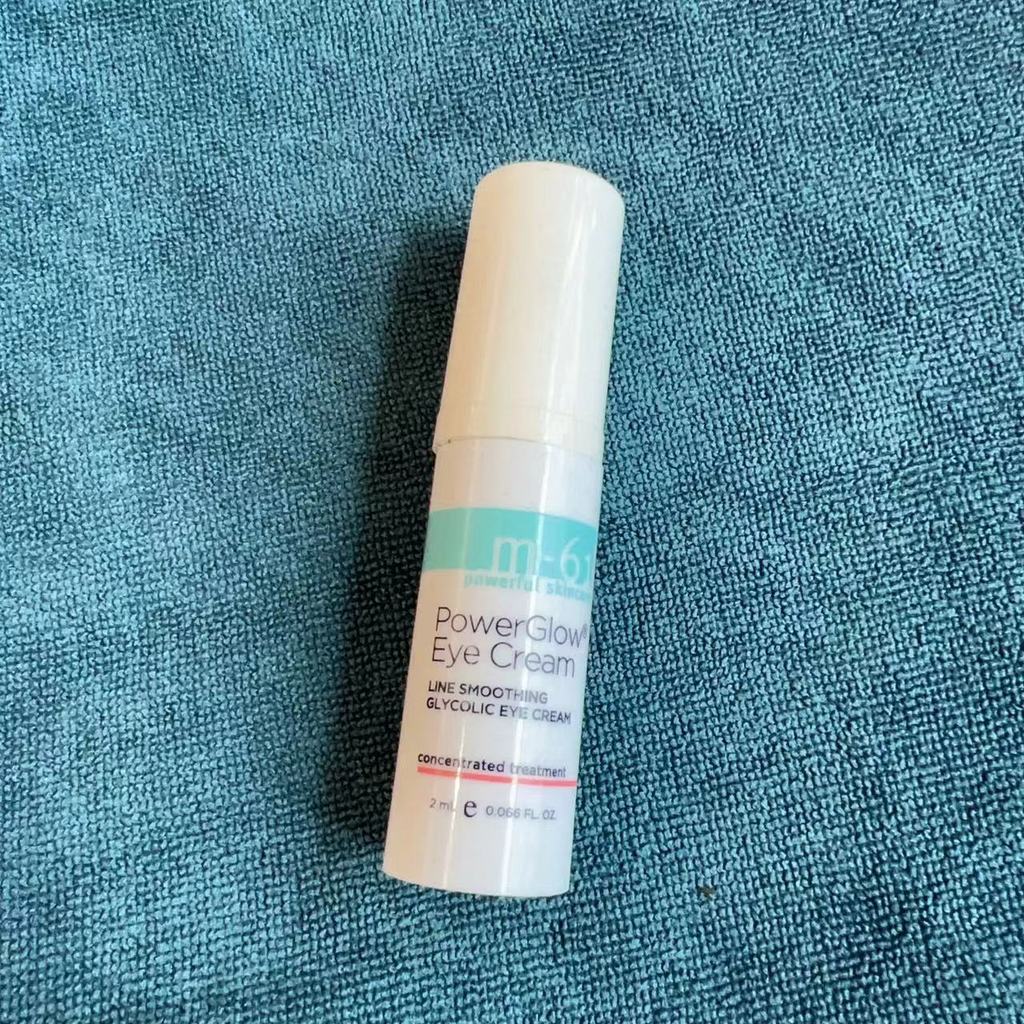 Hàng sẵn có Miễn phí vận chuyển trên 100 USA M61 M61 PowerGlow Fruit Acid Glycol Acid Kem dưỡng mắt 