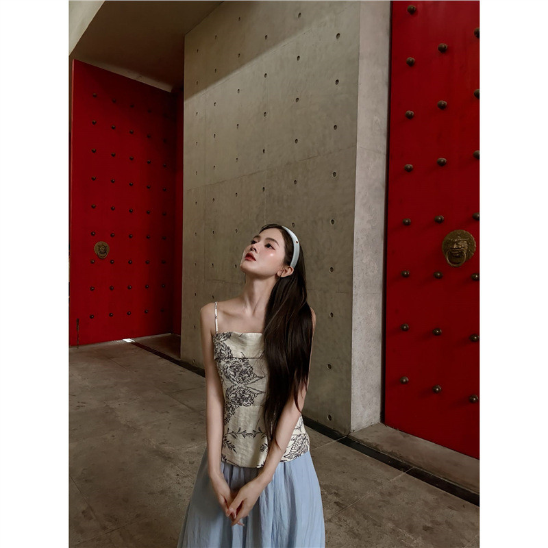 O0CC Hepburn-style designer printed camisole+Solid Color Loose Two-Piece Skirt Set for Women in Summ