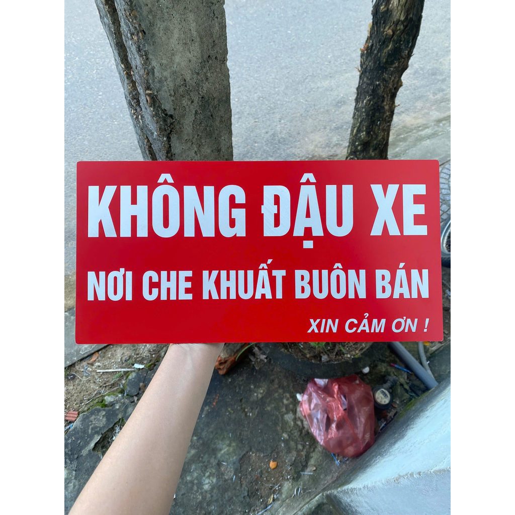 Bảng không đậu xe, aluminium