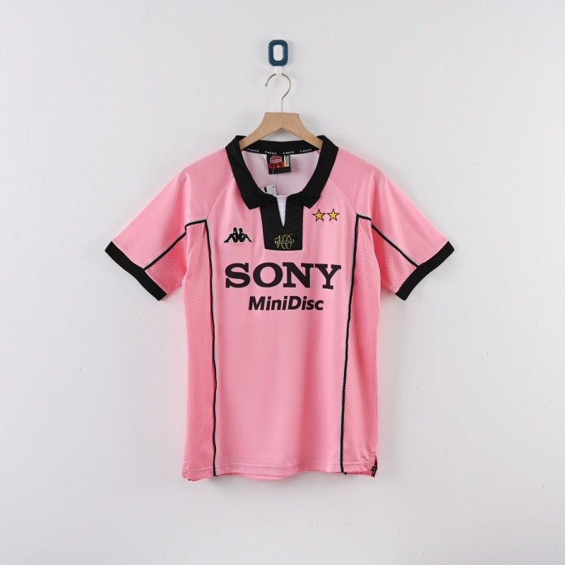 Áo sơ mi bóng đá ngắn tay thứ 3 của Juventus Retro Edition 1997 / 98