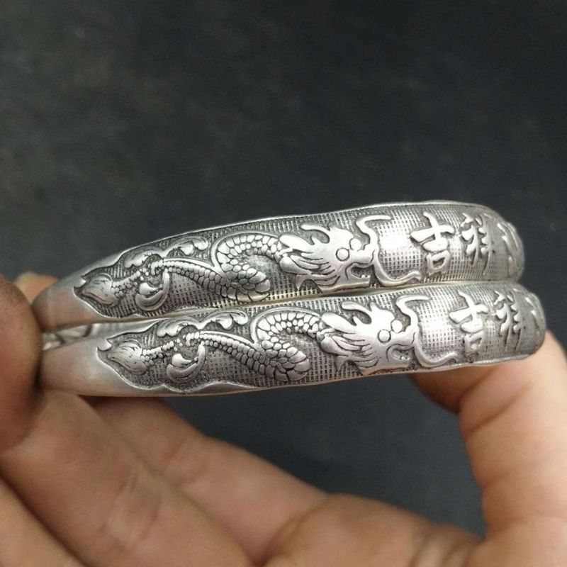 Bộ sưu tập cổ Vòng tay bạc cổ Song Ngư Phong cách dân tộc Trang sức bạc Đồ cũ Trượt Vòng tay bạc Nữ 