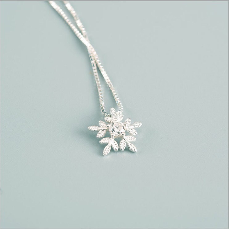 Vòng cổ bạc nữ thiết kế hình bông tuyết mượt mà, TLEE JEWELLERY D0165
