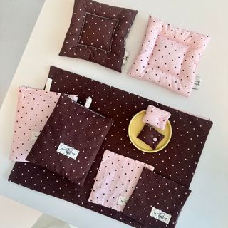 Ins Keluli Hồng Nâu Chấm Bi Chấm Bàn Thảm Coaster Placemat Lưu Trữ Dữ Liệu Thảm Trang Trí Màu Hồng Nâu