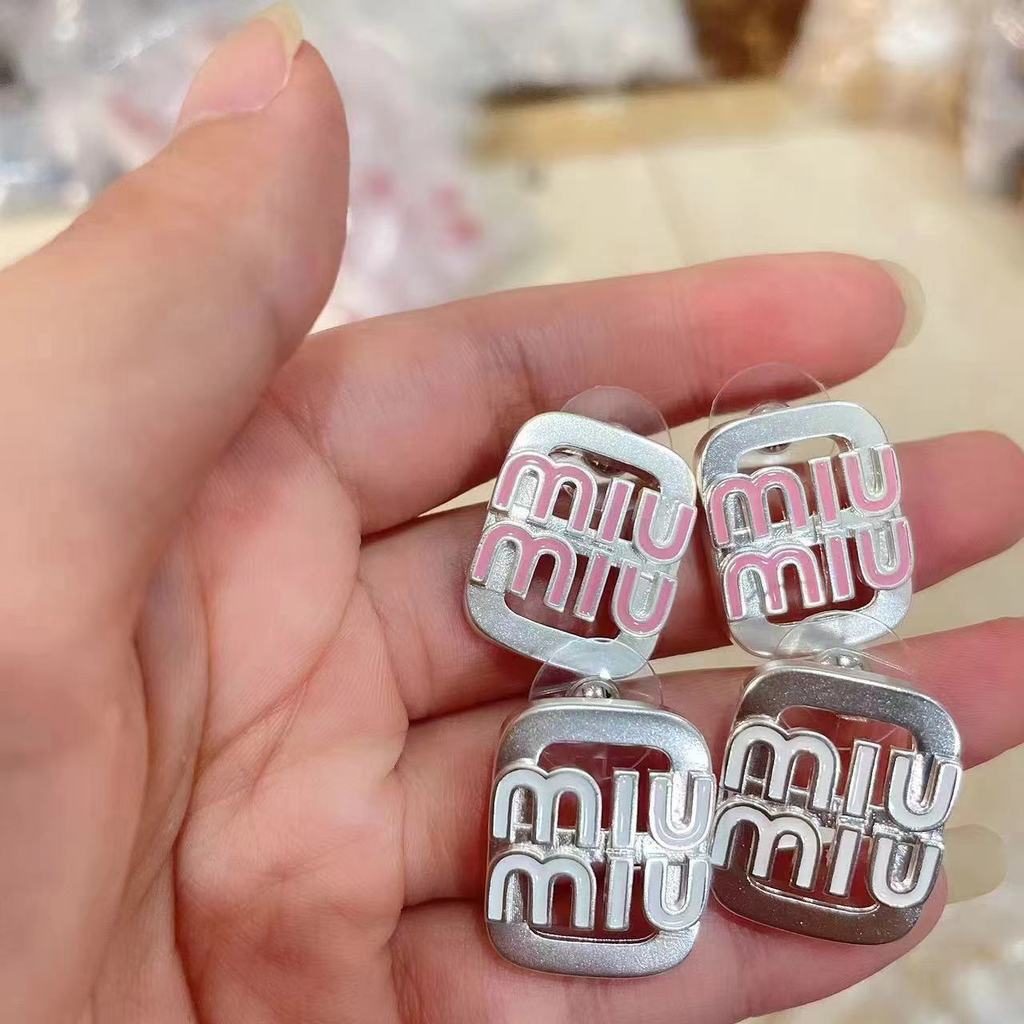 Sweet and cool style rectangular oil-drip earrings, light luxury cute women's earrings, versatile le