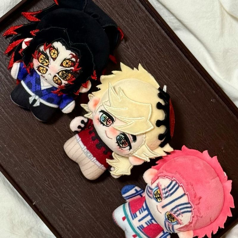 【Fast shipping】MỚI Demon Slayer 10cm Anime Doll Sang Trọng Búp Bê, Nhồi Bông Shinazugawa Sanemi Tomi
