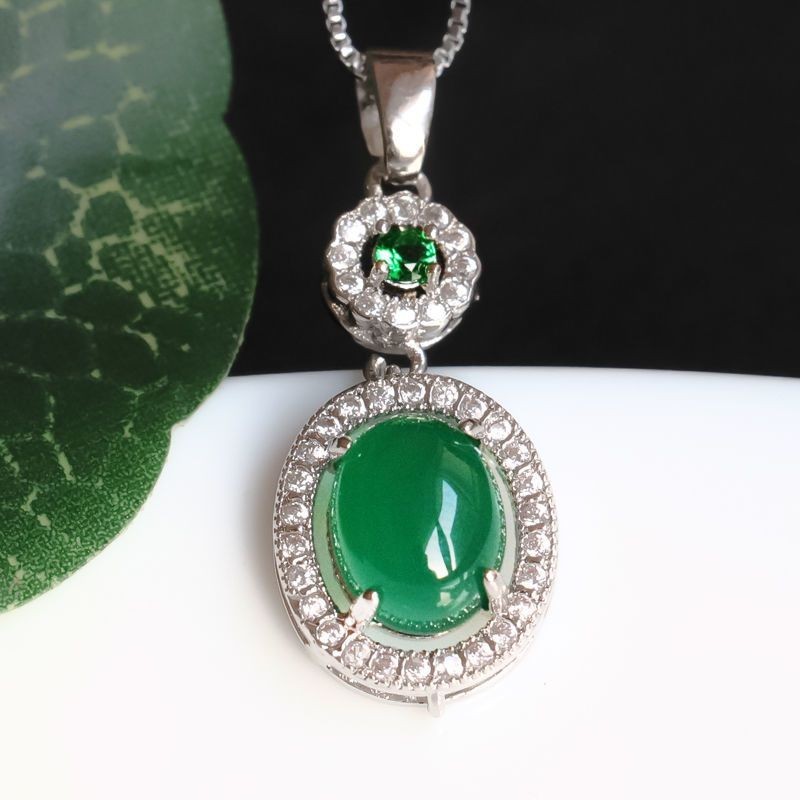 Mặt dây chuyền Chalcedony tự nhiên màu xanh hoàng gia - Quà tặng sang trọng