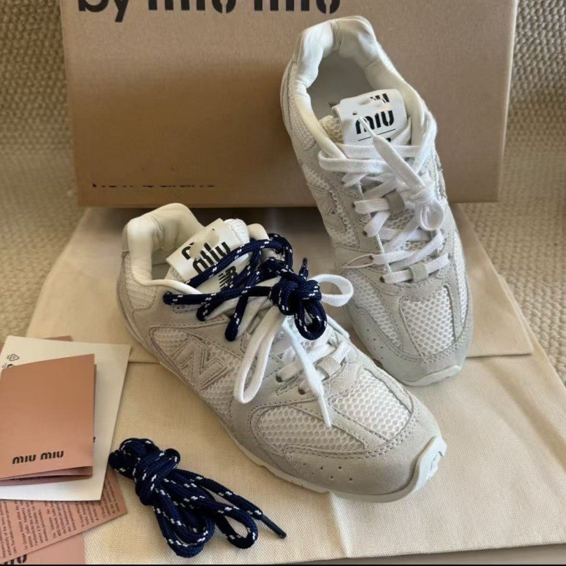 Giày chạy bộ cổ điển MIU Home 530SL lưới thoáng khí và da lộn