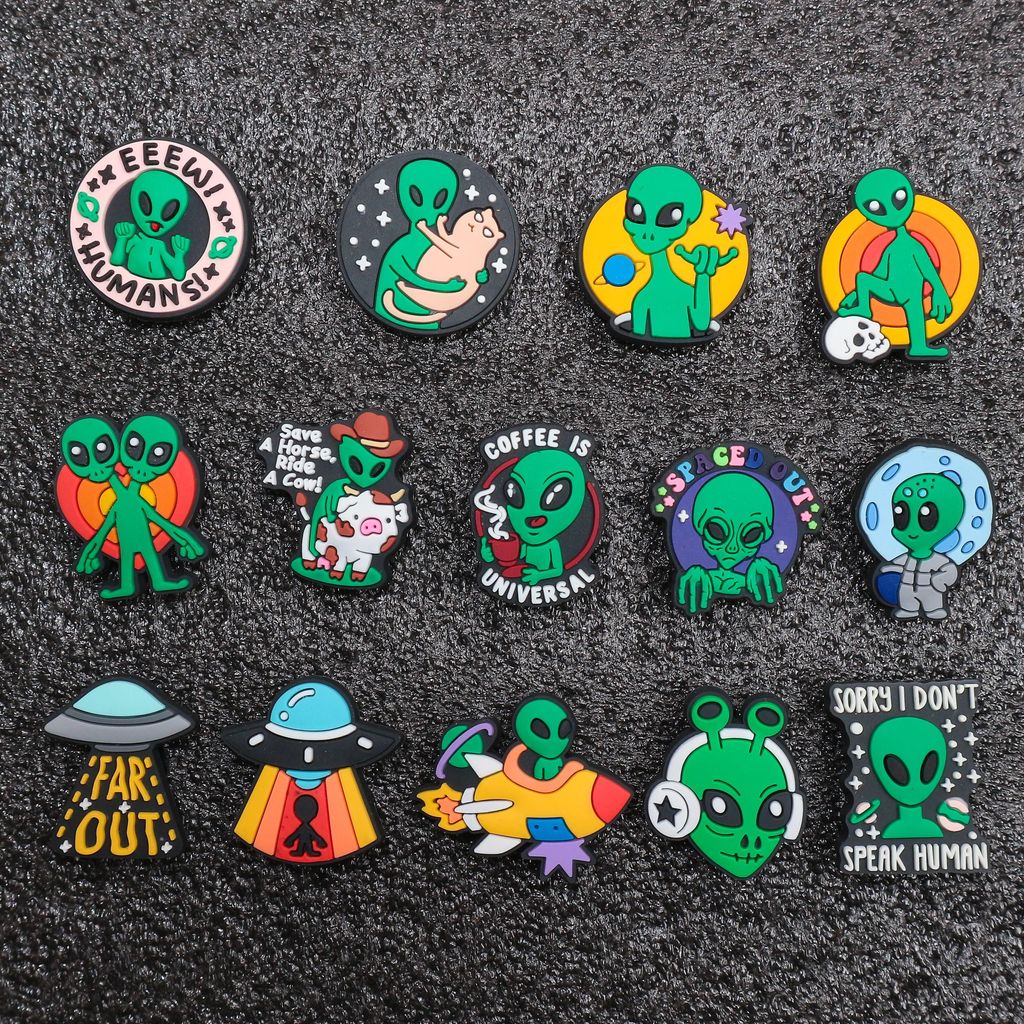 Set charm ALIEN gắn dép cross, Nút gắn jibbitz sticker dép cross trang trí cham 2D hoạt hình nhựa PV