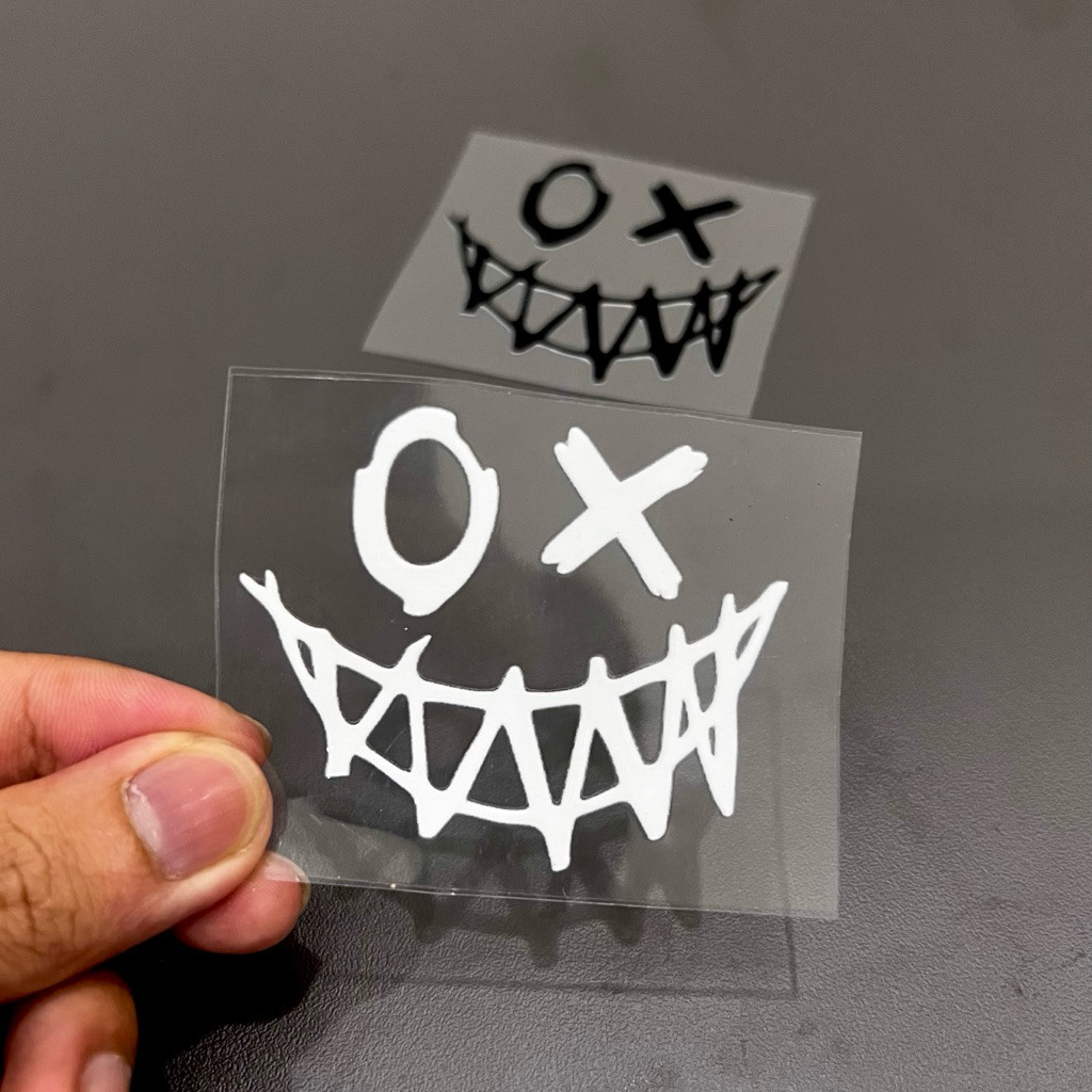 Tem Sticker Mặt Cười Trắng Dán Trang Trí Xe Máy, Xe Điện & Chất Liệu UV DTF - Kháng Nước - Bền Màu