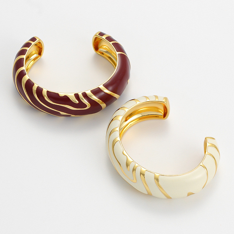 Wavy Pattern Enamel Bracelet for Girls, Color-Block Design, Vintage Friendship Style Bracelet