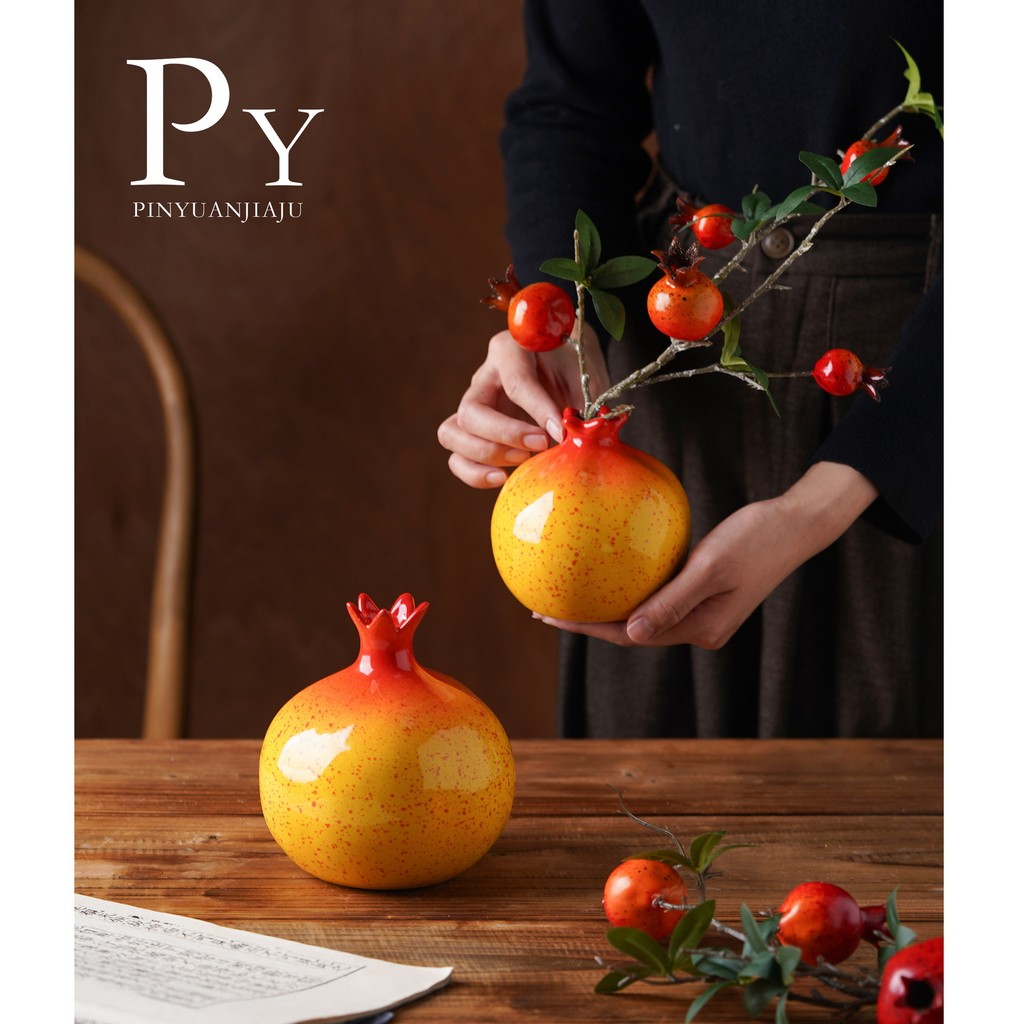 Bình Hoa Trang Trí Kệ Tivi