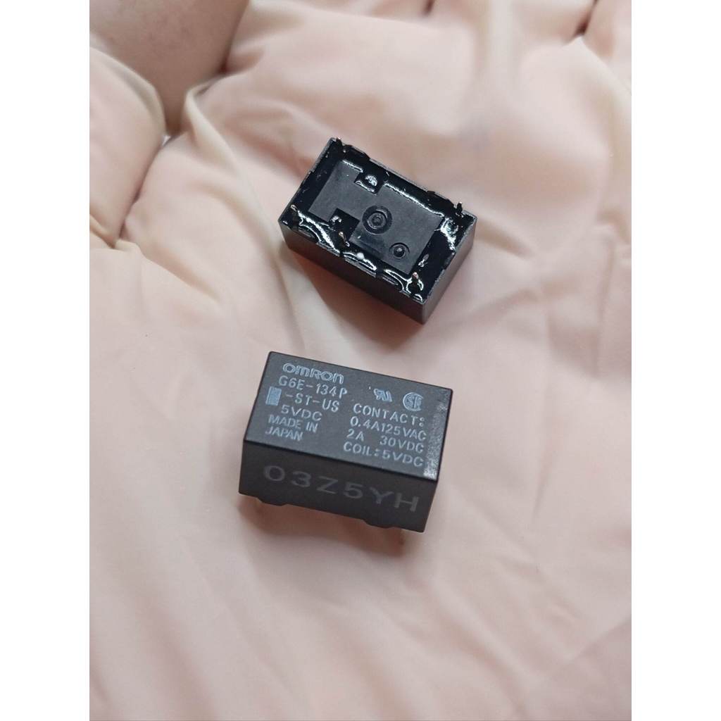 Giá trị tuyệt vời Rơle (G6E-134P) 5v 12v 5 Chân 2A Đen