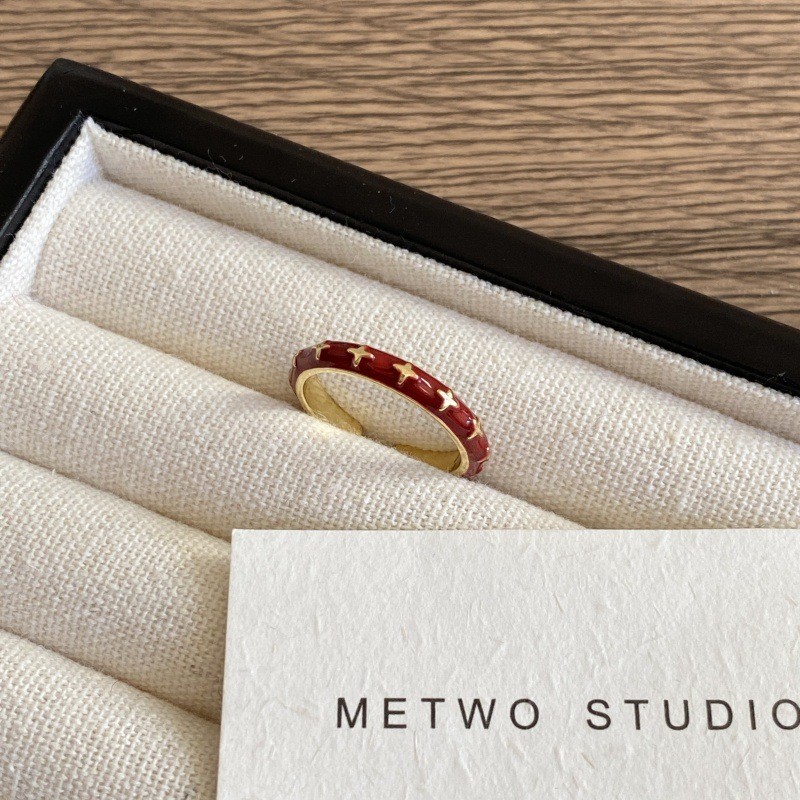 Nhẫn chữ thập thả dầu đỏ Ankara